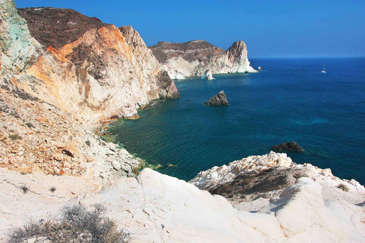 White Beach volcanic cliffs and turquoise sea